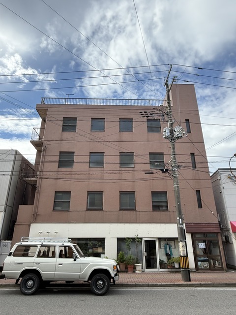鍛冶小路ビル