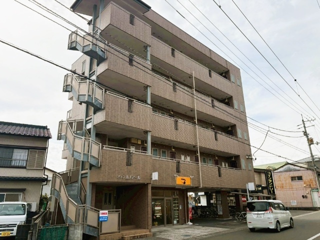 メゾンルノアール