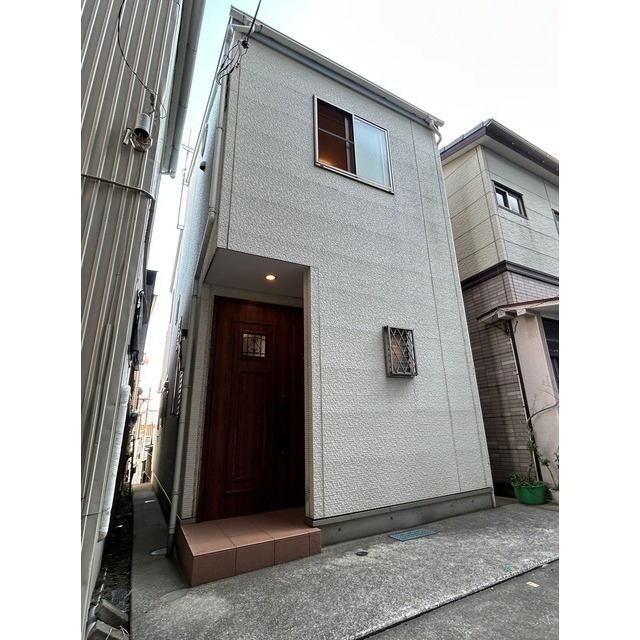 子安通一丁目戸建