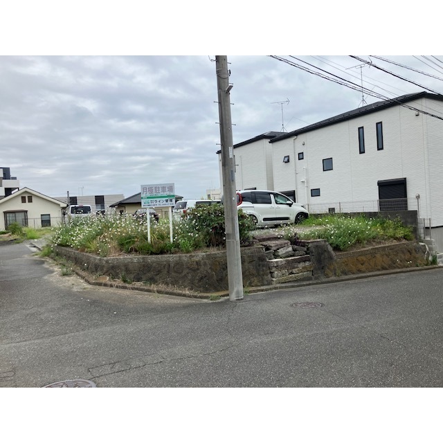 ライン弥勒寺第3レンタパーキング