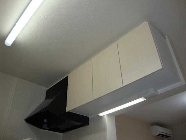 キッチン吊棚