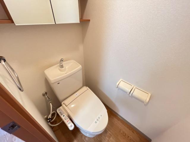 シャワー付トイレ