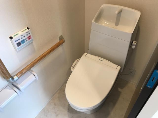 シャワー付トイレ