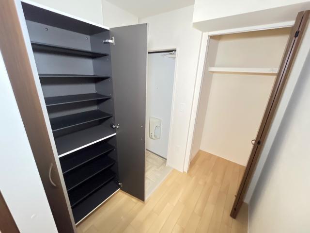 シューズボックス