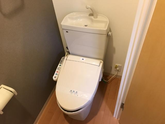 シャワー付トイレ