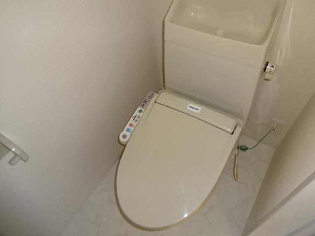 シャワー付トイレ