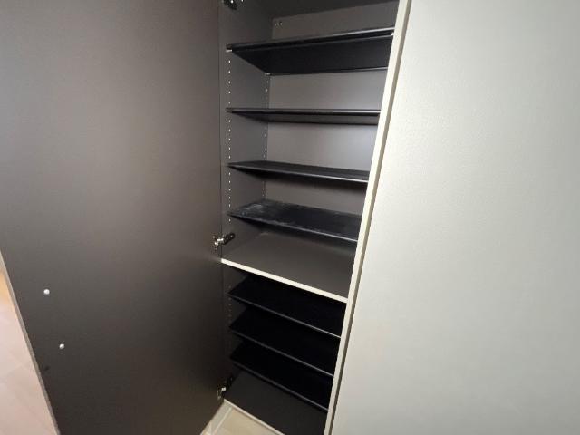 シューズボックス