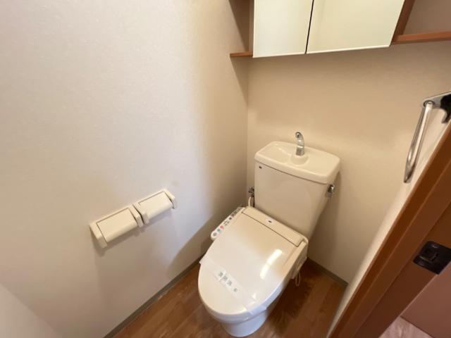 シャワー付トイレ