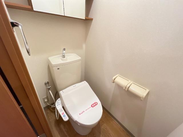 シャワー付トイレ