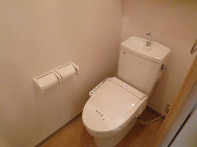 シャワー付トイレ