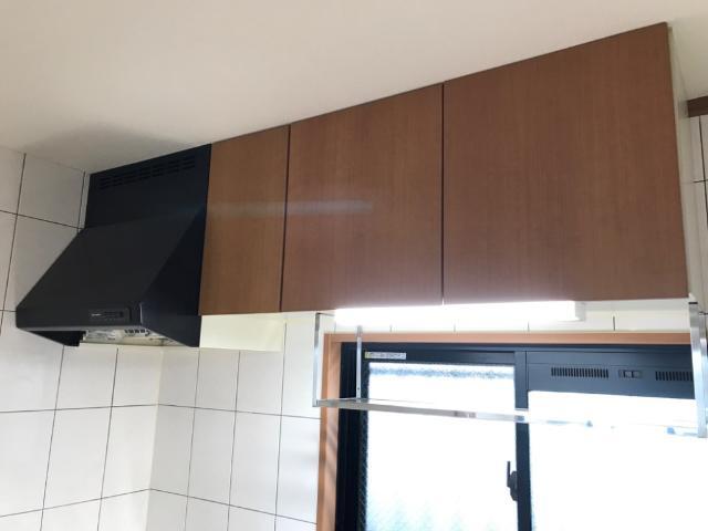 キッチン吊り戸棚