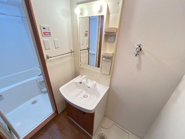 洗髪洗面化粧台