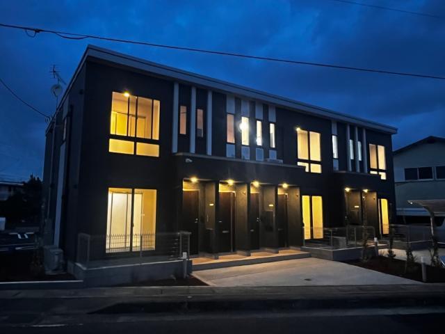 外観写真（夜）