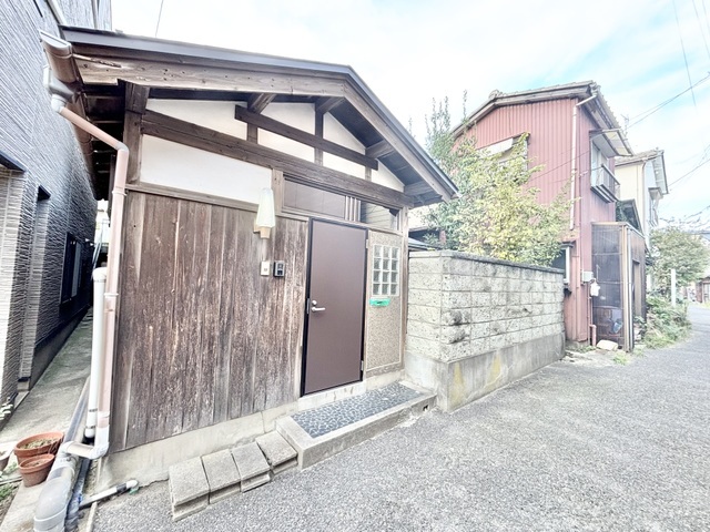 古町通13番町貸家