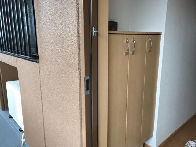 シューズボックス