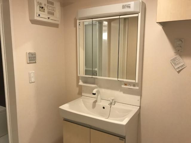 洗髪洗面化粧台