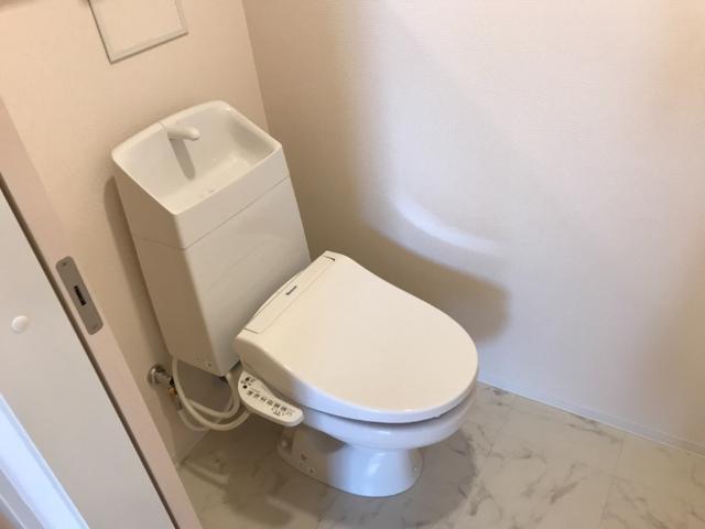 シャワー付トイレ