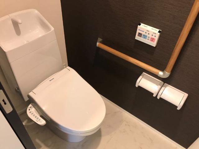 シャワー付トイレ