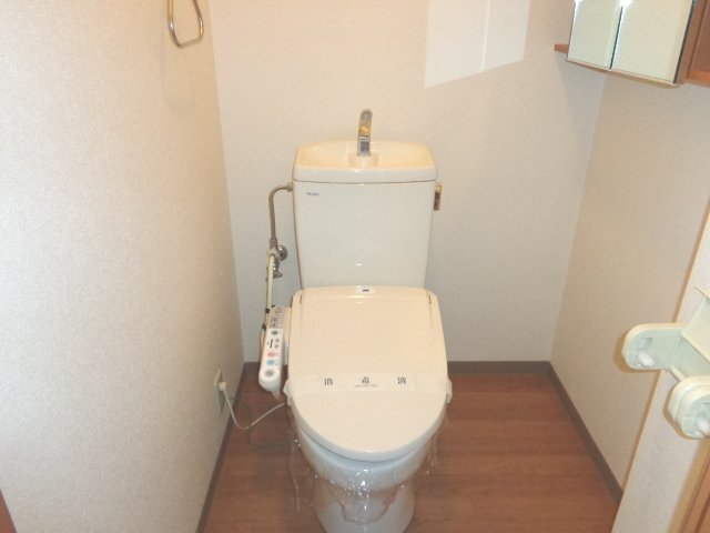 シャワー付トイレ