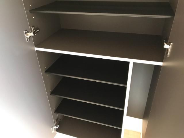 シューズボックス