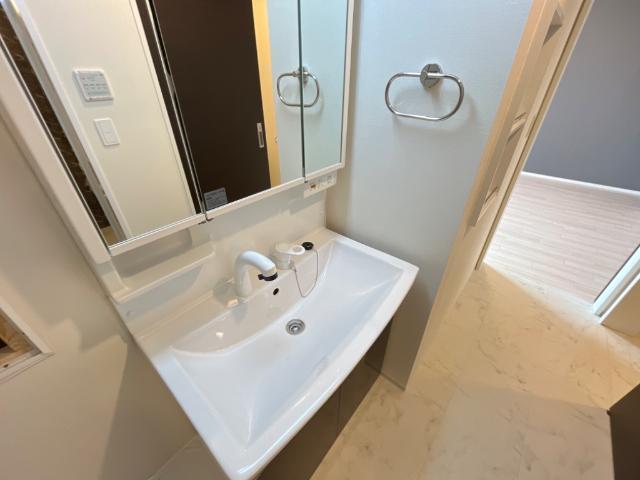 洗髪洗面化粧台