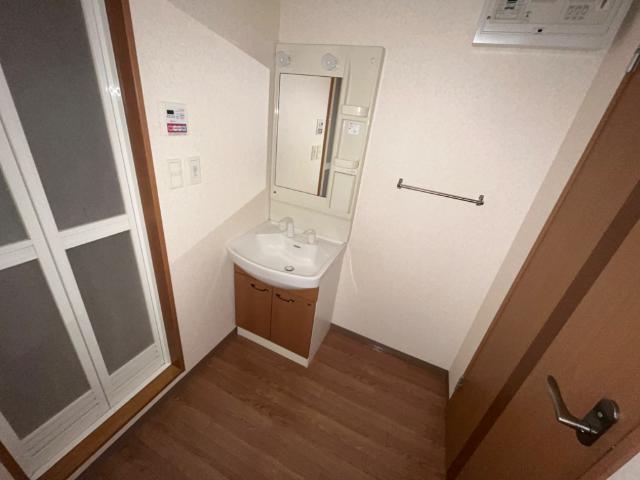 洗髪洗面化粧台