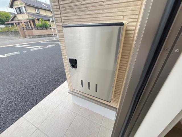 宅配ボックス