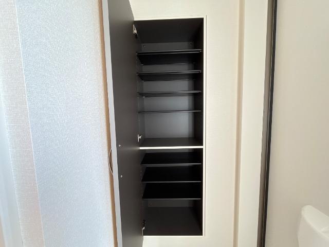 シューズボックス