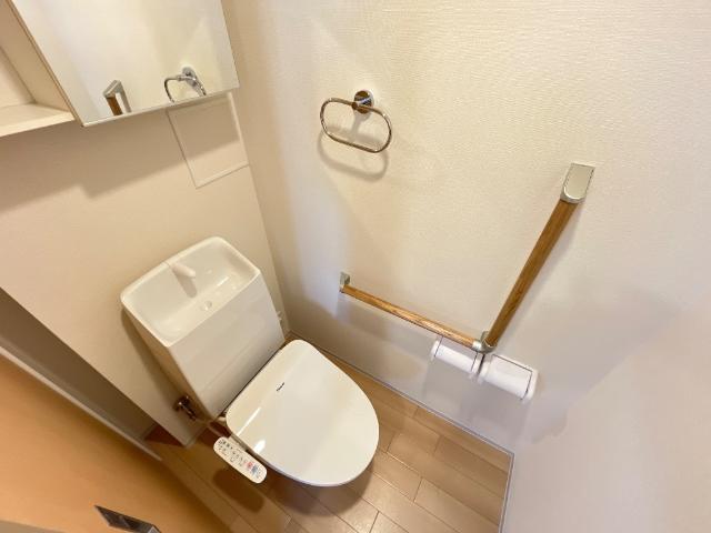 シャワー付トイレ