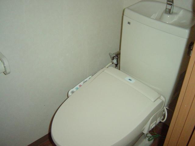 シャワー付トイレ