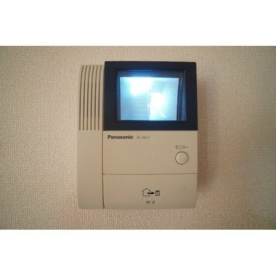 こちらは102号室になります。