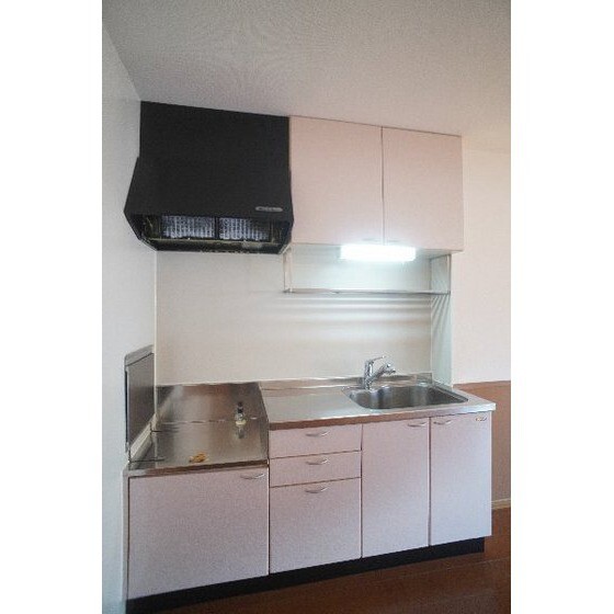 こちらは102号室になります。