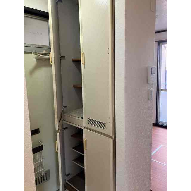 玄関下駄箱、収納