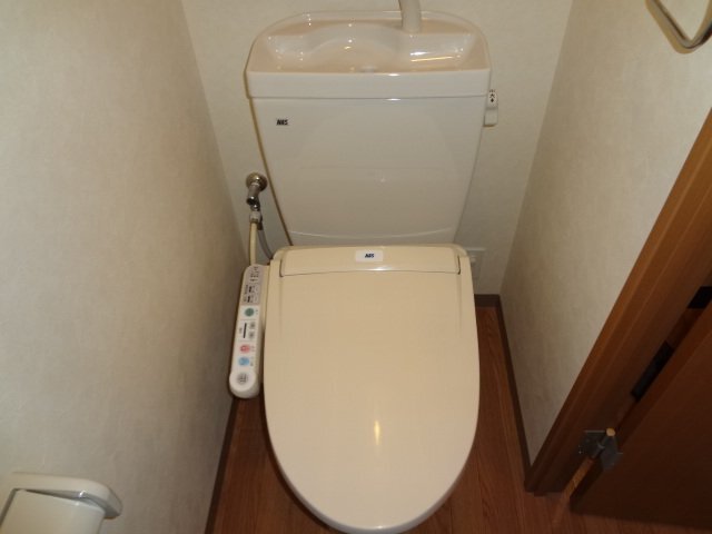 シャワー付トイレ
