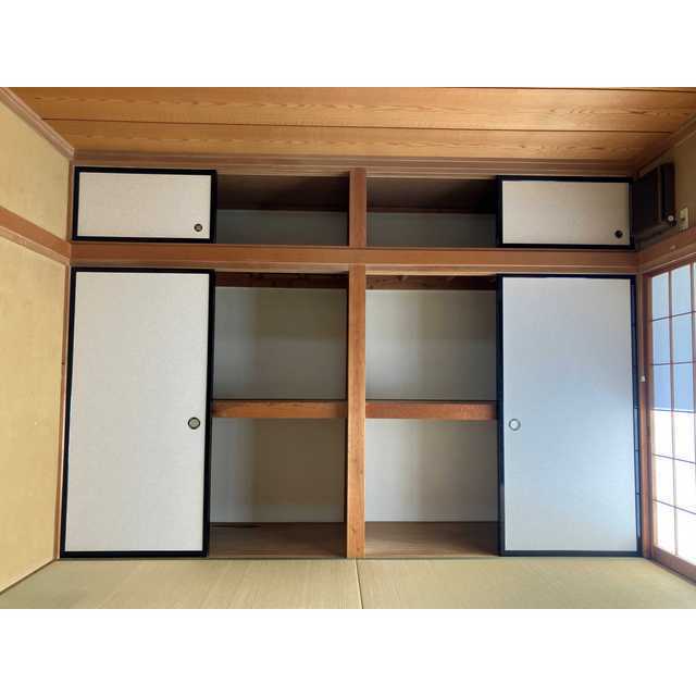 東和室押入