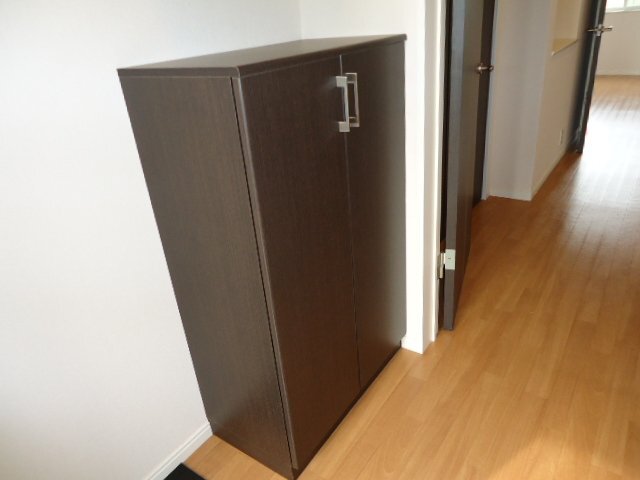 シューズボックス