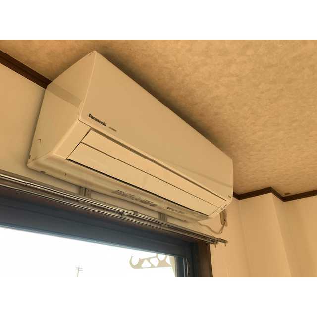 リビングエアコン