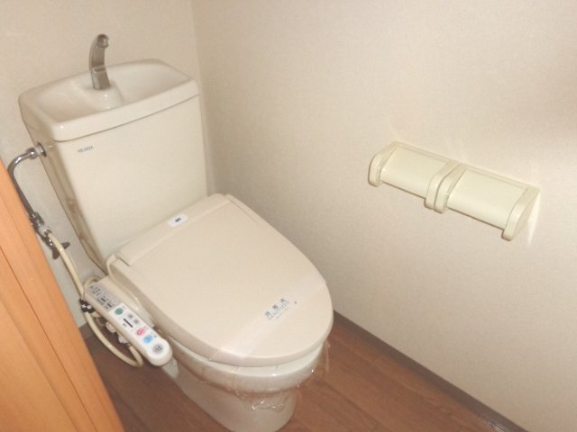 シャワー付トイレ