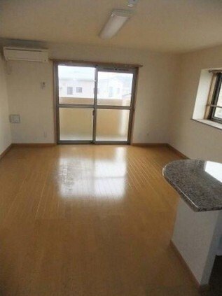 ※103号室のお部屋の写真になります。