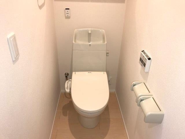 シャワー付トイレ