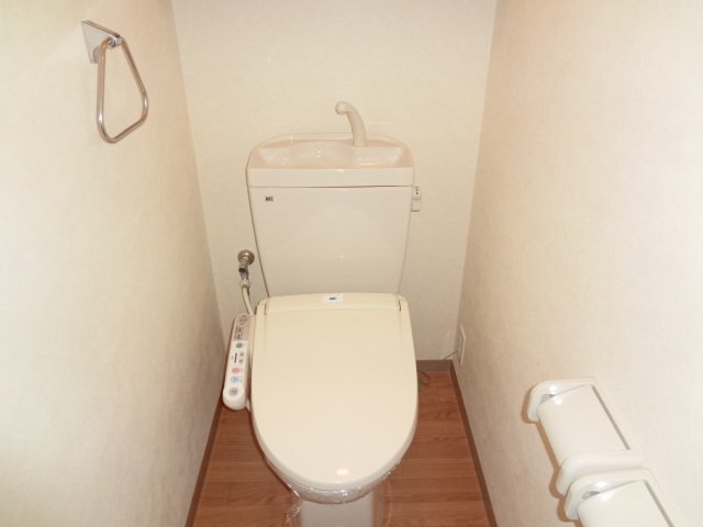 シャワー付トイレ