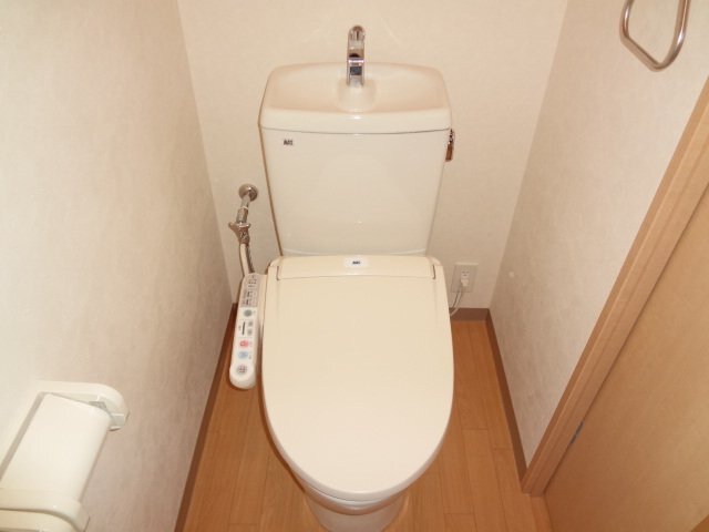 シャワー付トイレ