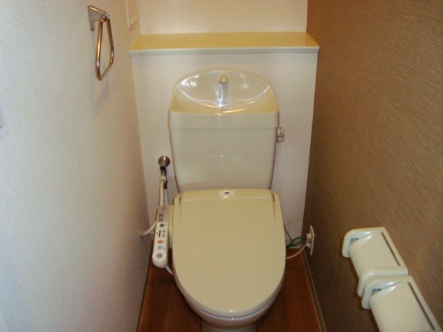 シャワー付トイレ