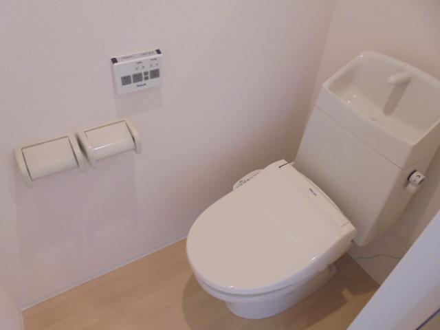シャワー付トイレ