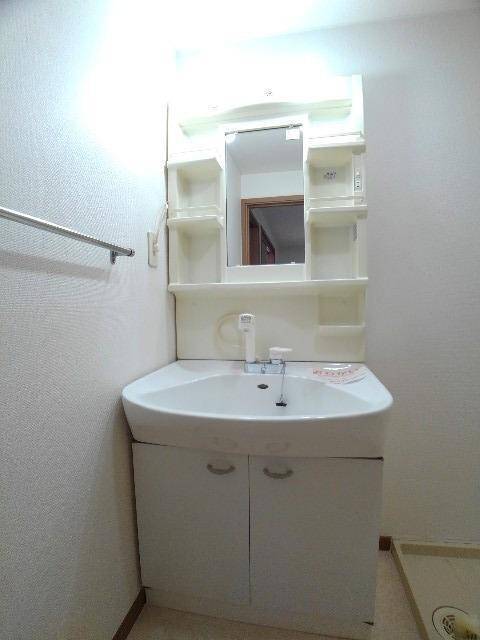 例）101号室