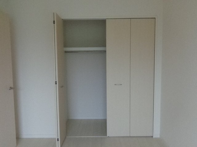 クローゼット（北側洋室）