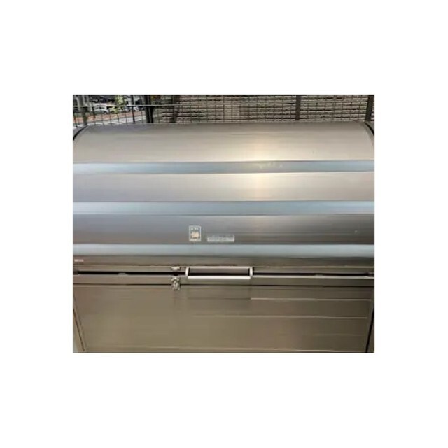 ごみ収集所敷地内