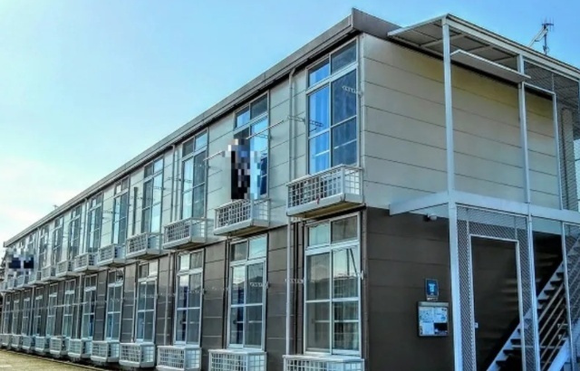 レオパレスラ・プランタン