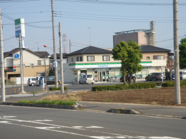ファミリーマート熊谷拾六間店