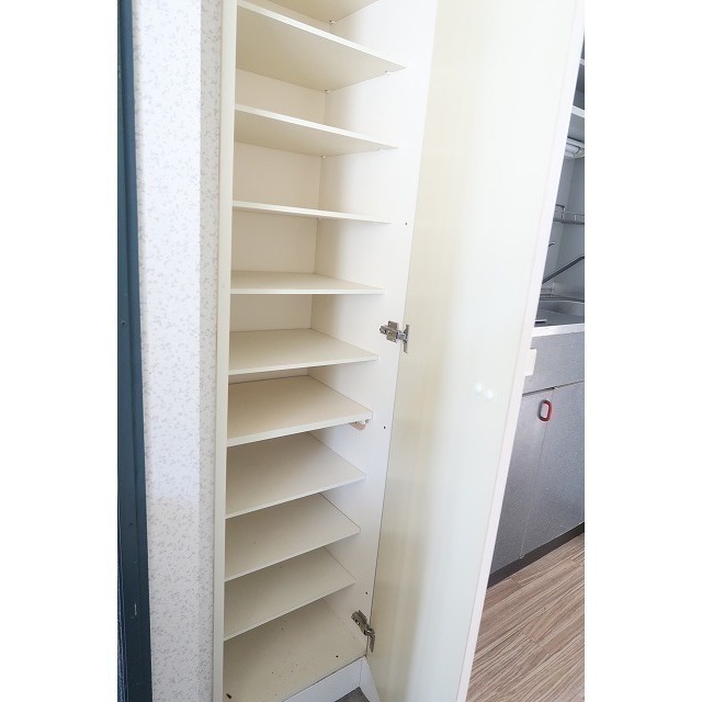 シューズボックス